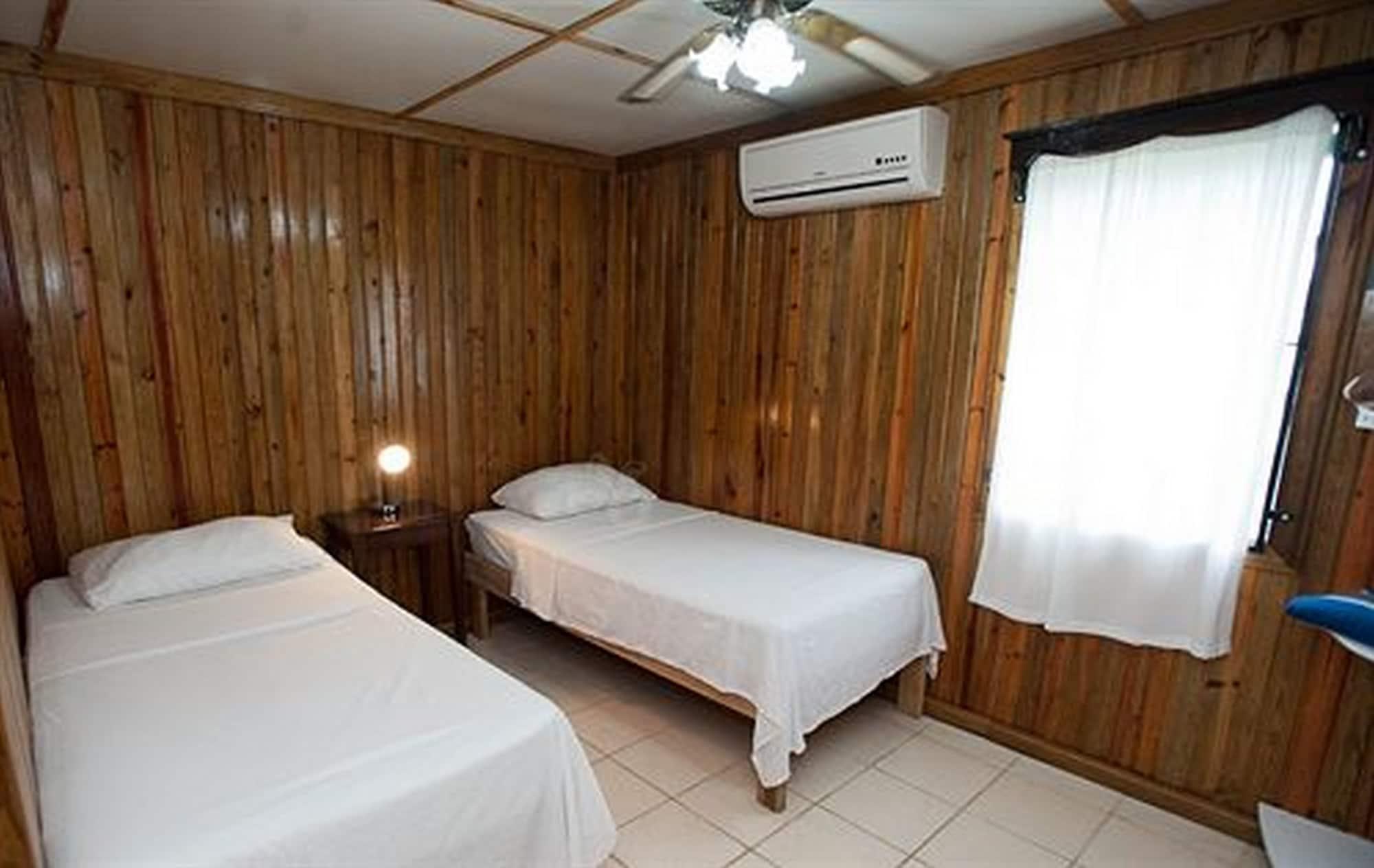 Pedro'S Hotel & Inn San Pedro  Buitenkant foto